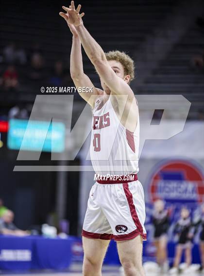 Thumbnail 3 in Canton vs Eugene (MSHSAA Class 2 Championship) photogallery.