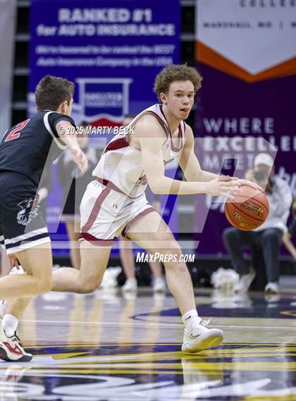 Thumbnail 2 in Canton vs Eugene (MSHSAA Class 2 Championship) photogallery.