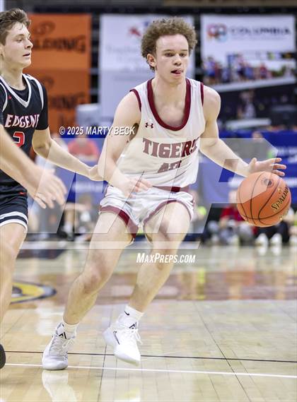 Thumbnail 1 in Canton vs Eugene (MSHSAA Class 2 Championship) photogallery.