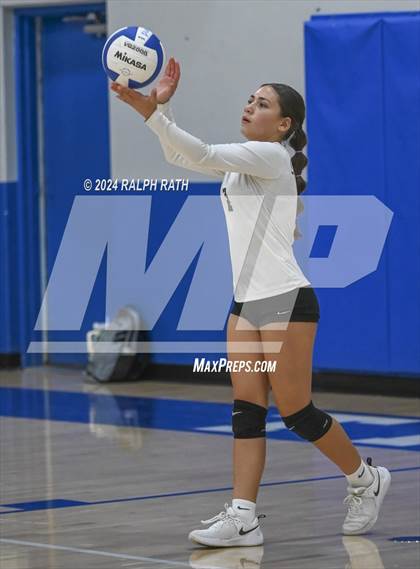 Thumbnail 3 in Orland vs Red Bluff (Eileen Mason Invitational) photogallery.