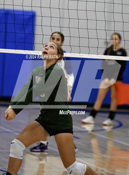 Thumbnail 3 in Orland vs Red Bluff (Eileen Mason Invitational) photogallery.