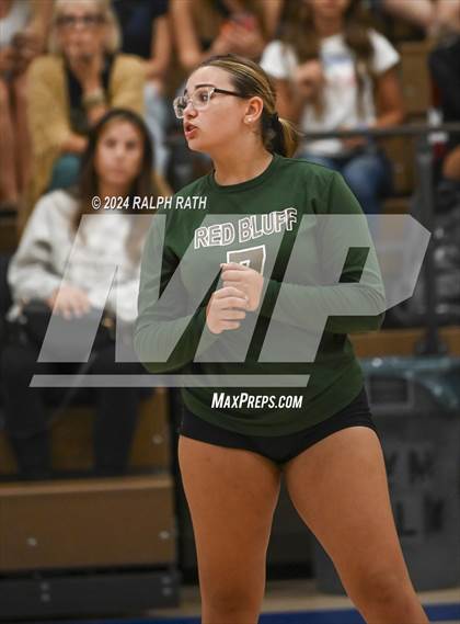 Thumbnail 3 in Orland vs Red Bluff (Eileen Mason Invitational) photogallery.