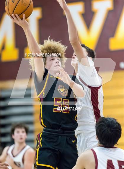 Thumbnail 3 in Clovis West vs. Oaks Christian photogallery.