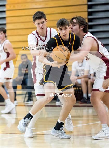 Thumbnail 1 in Clovis West vs. Oaks Christian photogallery.