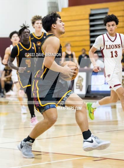 Thumbnail 1 in Clovis West vs. Oaks Christian photogallery.