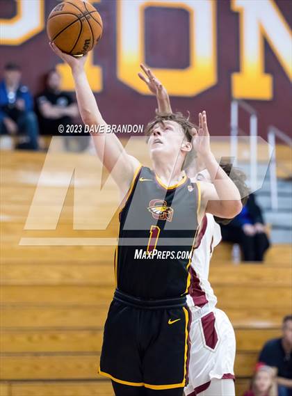 Thumbnail 2 in Clovis West vs. Oaks Christian photogallery.