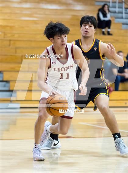 Thumbnail 2 in Clovis West vs. Oaks Christian photogallery.