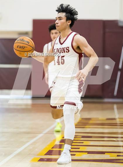 Thumbnail 3 in Clovis West vs. Oaks Christian photogallery.