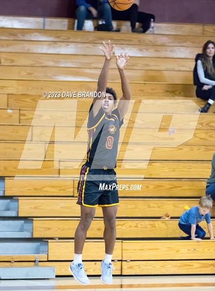 Thumbnail 1 in Clovis West vs. Oaks Christian photogallery.