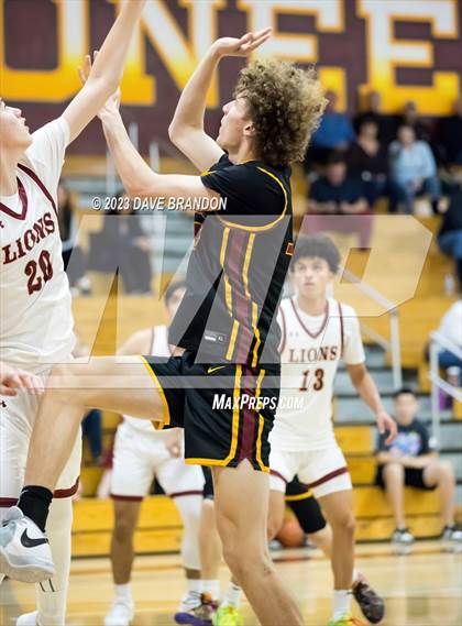Thumbnail 1 in Clovis West vs. Oaks Christian photogallery.