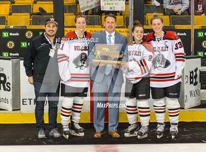 Thumbnail 3 in Canton vs. Wellesley (MIAA Division 2 Final) photogallery.
