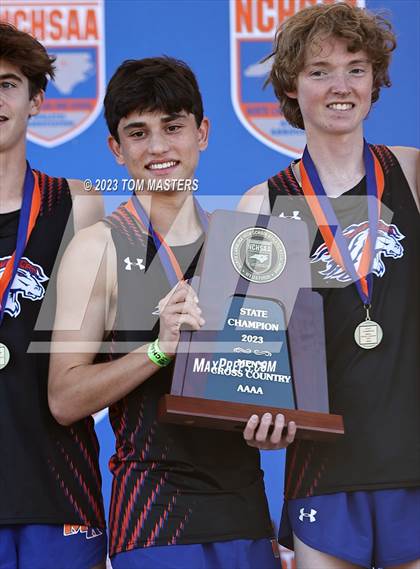 Thumbnail 1 in NCHSAA 4A Championship photogallery.