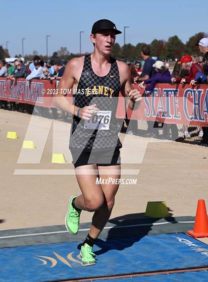 Thumbnail 3 in NCHSAA 4A Championship photogallery.