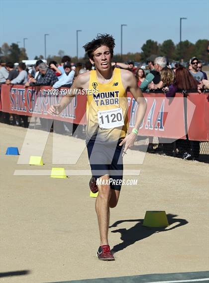 Thumbnail 2 in NCHSAA 4A Championship photogallery.