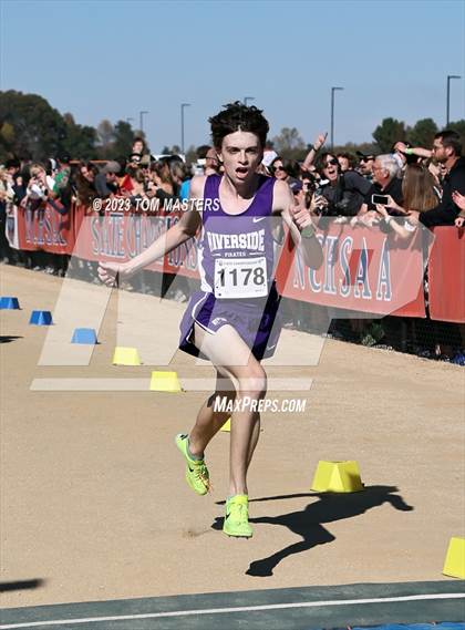 Thumbnail 1 in NCHSAA 4A Championship photogallery.