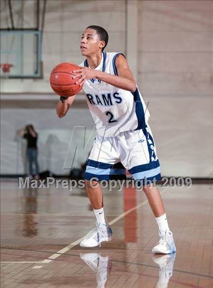 Thumbnail 3 in Ramona vs. Esperanza (Orange Holiday Classic) photogallery.