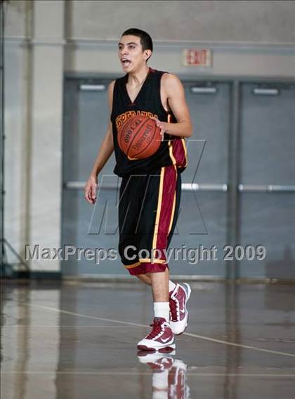 Thumbnail 2 in Ramona vs. Esperanza (Orange Holiday Classic) photogallery.