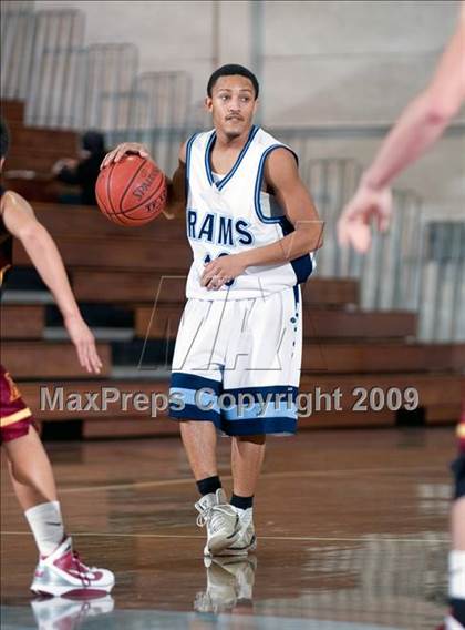 Thumbnail 1 in Ramona vs. Esperanza (Orange Holiday Classic) photogallery.
