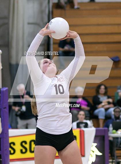 Thumbnail 2 in Elk Grove vs. Whitney (CIF SJS D2 Final) photogallery.