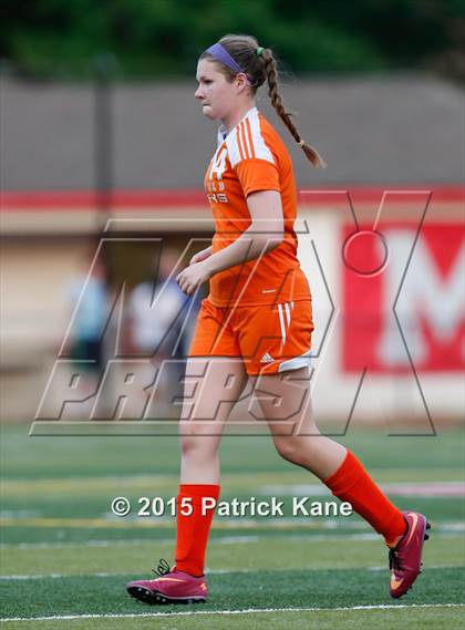 Thumbnail 2 in Hayfield @ McLean (VHSL 6A Conf 6 Quarterfinal) photogallery.