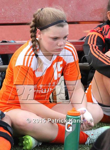 Thumbnail 3 in Hayfield @ McLean (VHSL 6A Conf 6 Quarterfinal) photogallery.