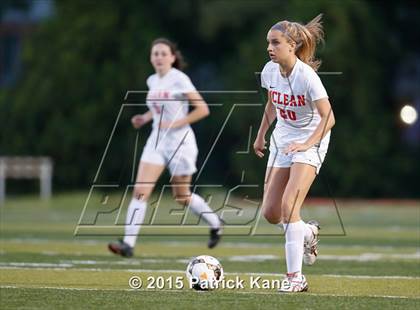 Thumbnail 3 in Hayfield @ McLean (VHSL 6A Conf 6 Quarterfinal) photogallery.