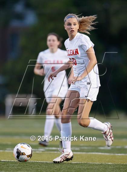 Thumbnail 3 in Hayfield @ McLean (VHSL 6A Conf 6 Quarterfinal) photogallery.