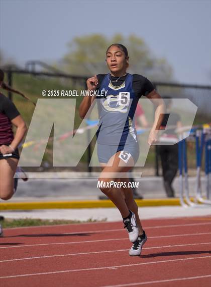 Thumbnail 2 in Bill Summa Invitational photogallery.