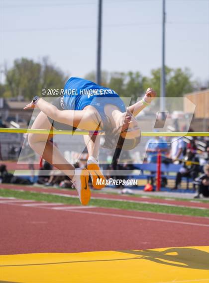 Thumbnail 2 in Bill Summa Invitational photogallery.