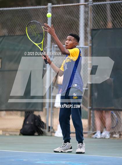 Thumbnail 1 in Olive Branch vs Southaven photogallery.