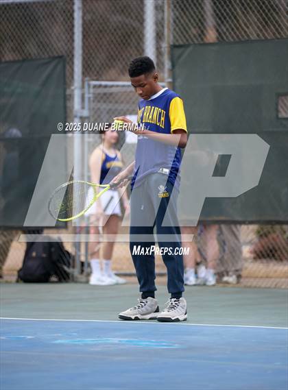 Thumbnail 2 in Olive Branch vs Southaven photogallery.