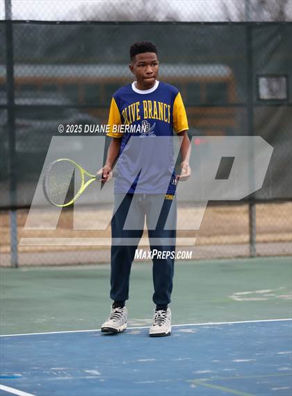 Thumbnail 2 in Olive Branch vs Southaven photogallery.