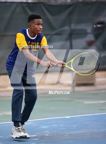 Thumbnail 3 in Olive Branch vs Southaven photogallery.