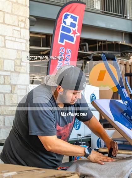 Thumbnail 2 in Lovejoy vs. Grapevine (UIL 5A Baseball Final) photogallery.