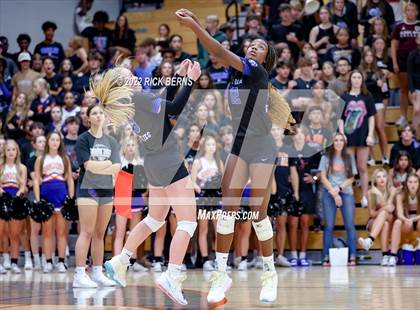 Thumbnail 1 in Grand Oaks vs The Woodlands photogallery.