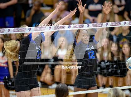 Thumbnail 1 in Grand Oaks vs The Woodlands photogallery.