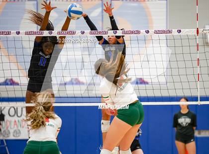 Thumbnail 1 in Grand Oaks vs The Woodlands photogallery.