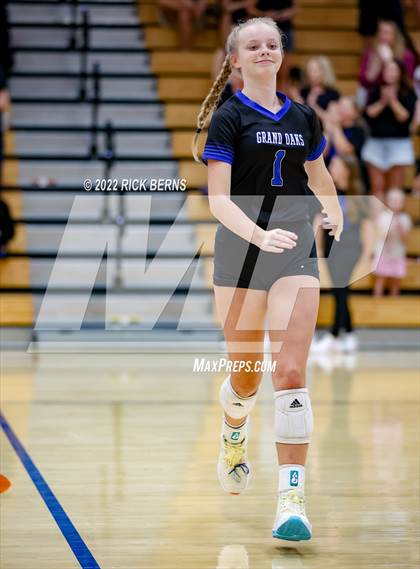 Thumbnail 2 in Grand Oaks vs The Woodlands photogallery.