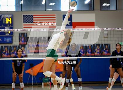 Thumbnail 1 in Grand Oaks vs The Woodlands photogallery.