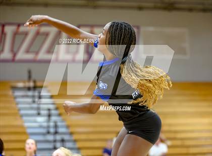 Thumbnail 2 in Grand Oaks vs The Woodlands photogallery.