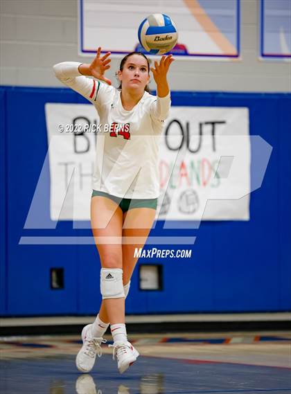Thumbnail 3 in Grand Oaks vs The Woodlands photogallery.