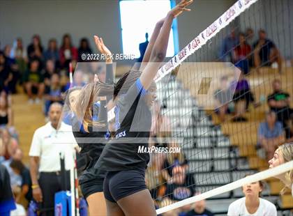 Thumbnail 3 in Grand Oaks vs The Woodlands photogallery.