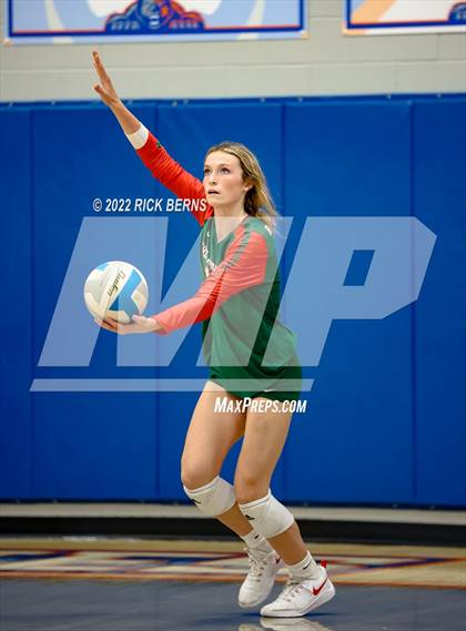 Thumbnail 3 in Grand Oaks vs The Woodlands photogallery.