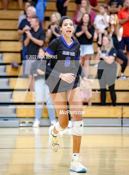 Thumbnail 3 in Grand Oaks vs The Woodlands photogallery.