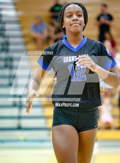Thumbnail 3 in Grand Oaks vs The Woodlands photogallery.