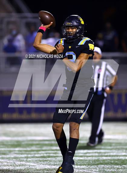 Thumbnail 1 in Serra vs. Warren photogallery.
