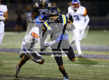 Thumbnail 1 in Serra vs. Warren photogallery.