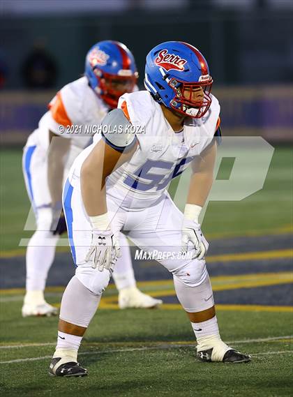 Thumbnail 3 in Serra vs. Warren photogallery.