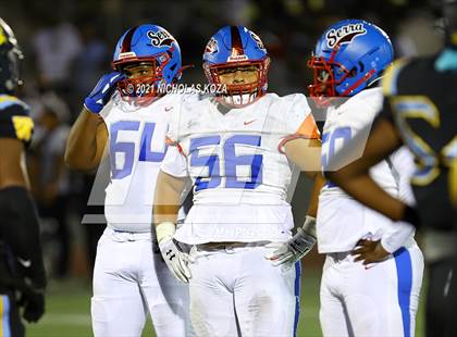 Thumbnail 1 in Serra vs. Warren photogallery.