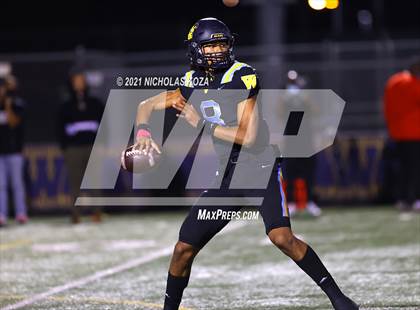 Thumbnail 1 in Serra vs. Warren photogallery.